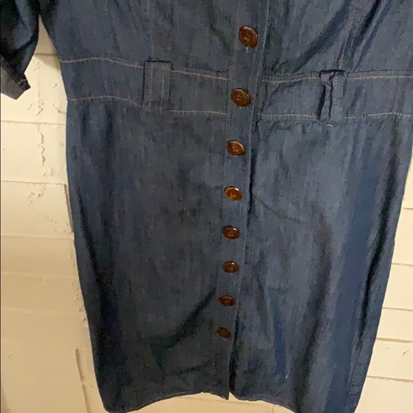 Dress - Picture 4 of 4